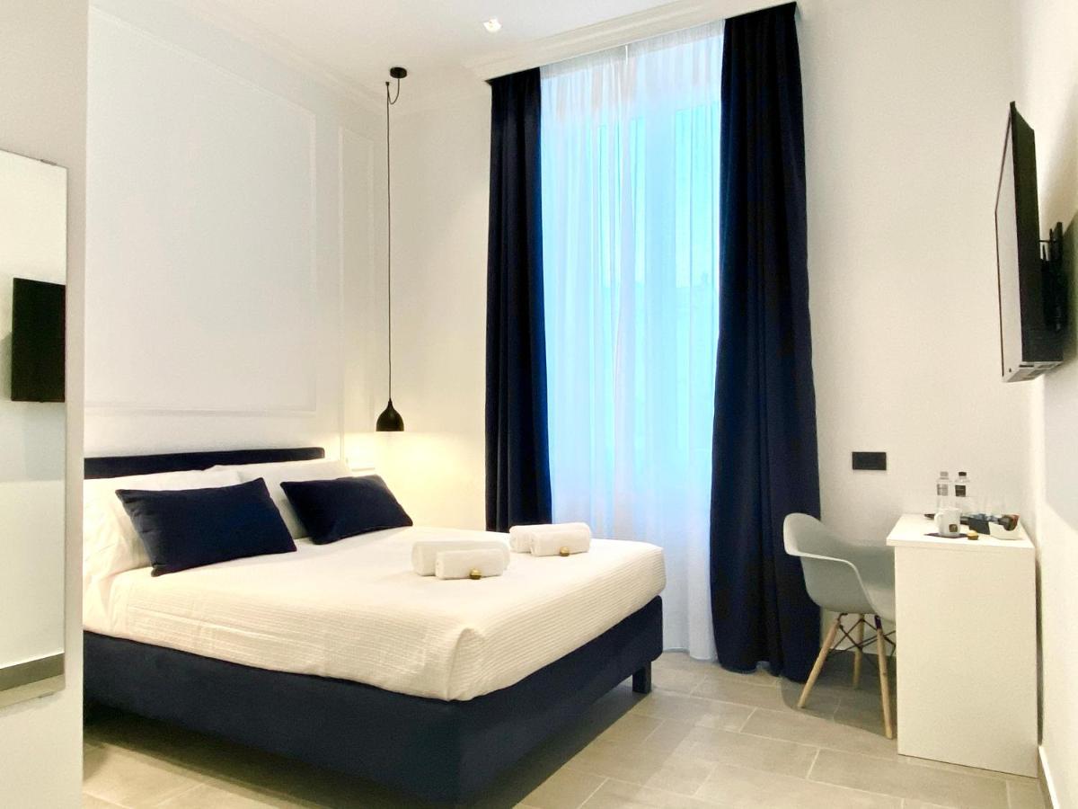 The One - Sun 'N Sea Rooms Специя Екстериор снимка