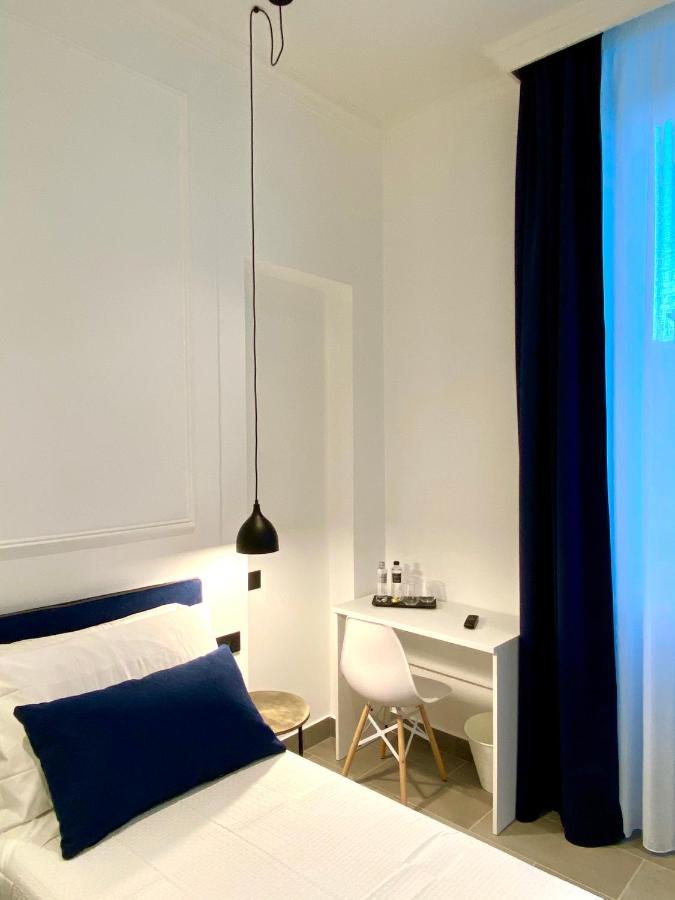 The One - Sun 'N Sea Rooms Специя Екстериор снимка